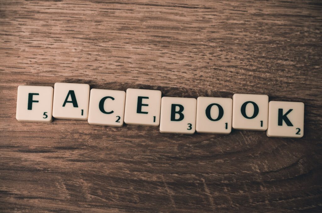 facebook sociale media 
